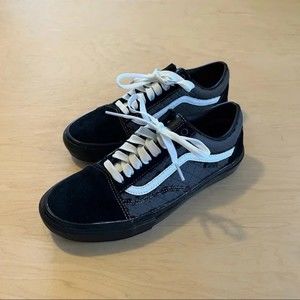 Vans x Premier Skate Shop Old Skool - Mens 10 Used with Glow Laces